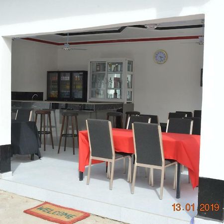 Sukuta Nema Guest House Banjul Eksteriør bilde